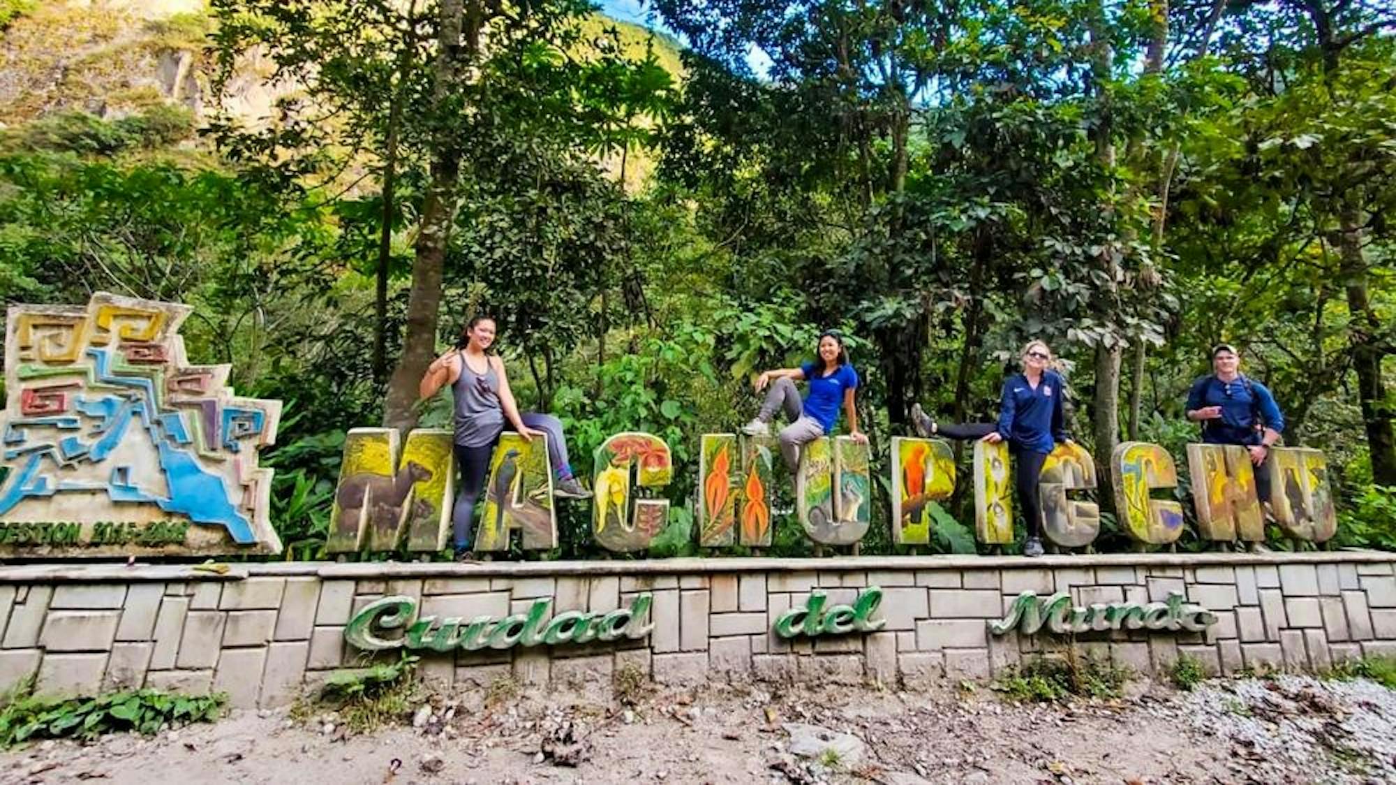 Machu Picchu sign