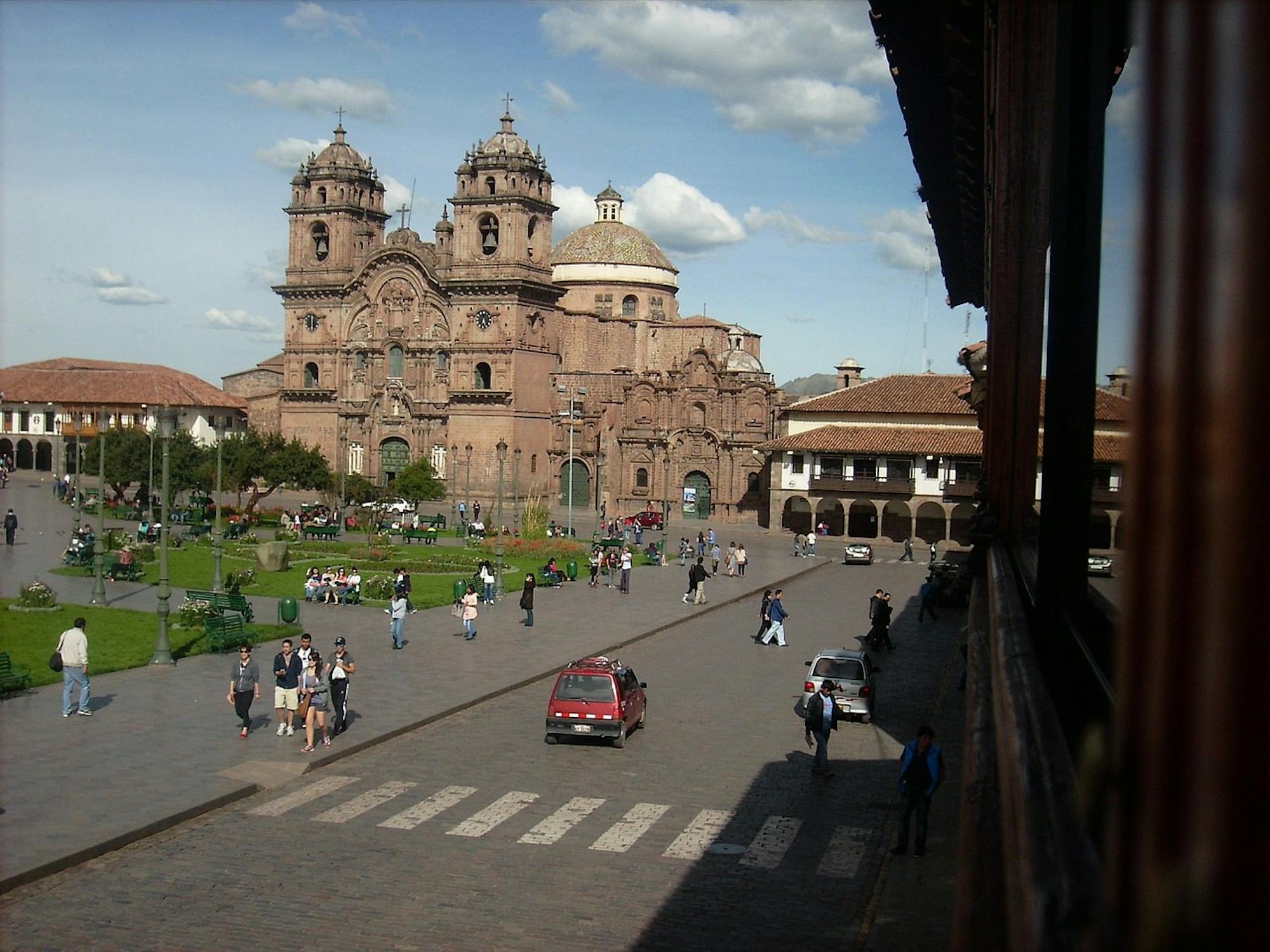 pixabay-renzonapa-cusco-street