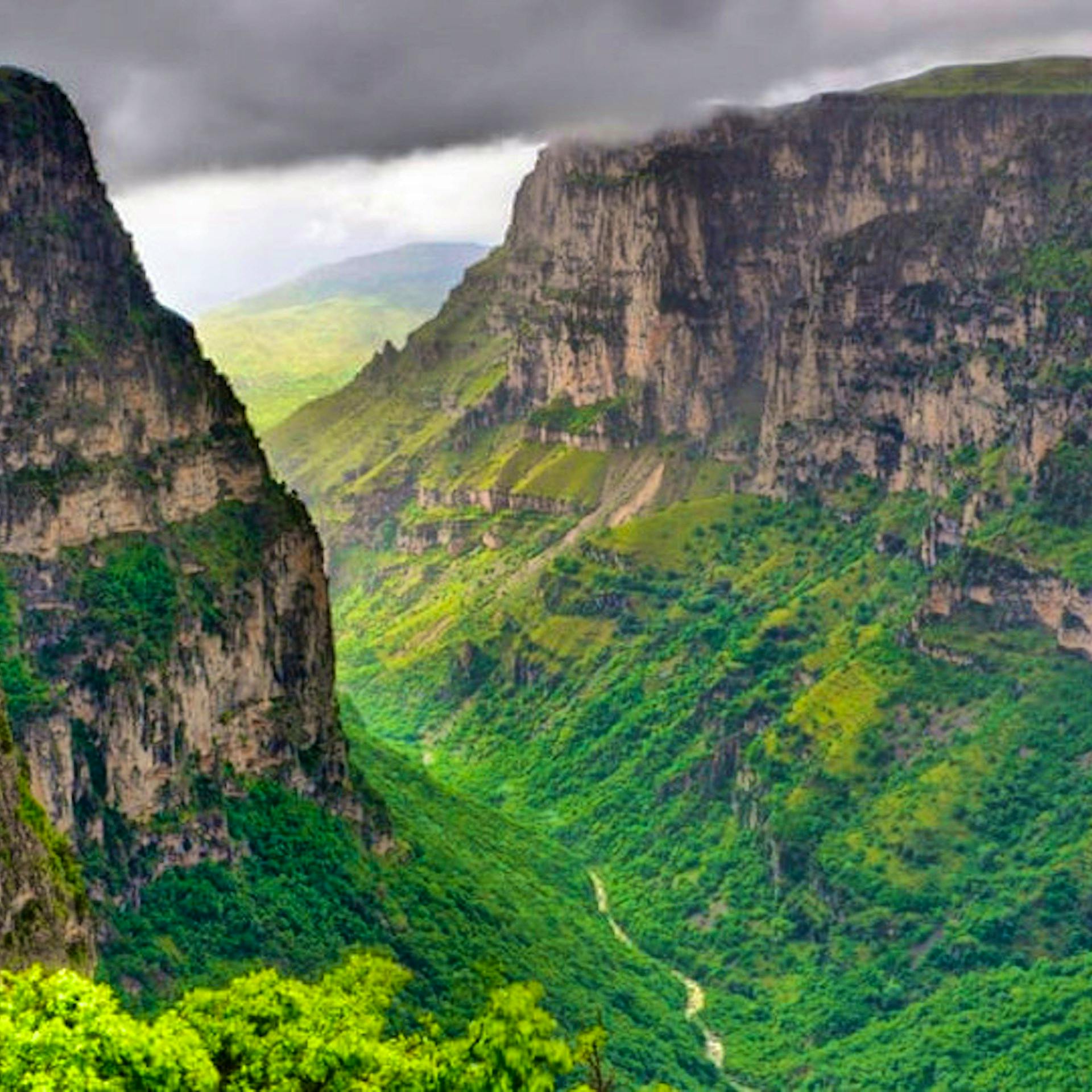 greece vikos aoos