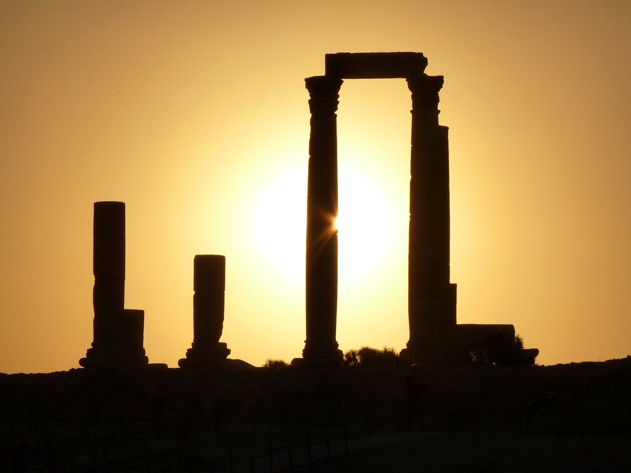 pixabay-loggawiggler-citadel-hill-amman