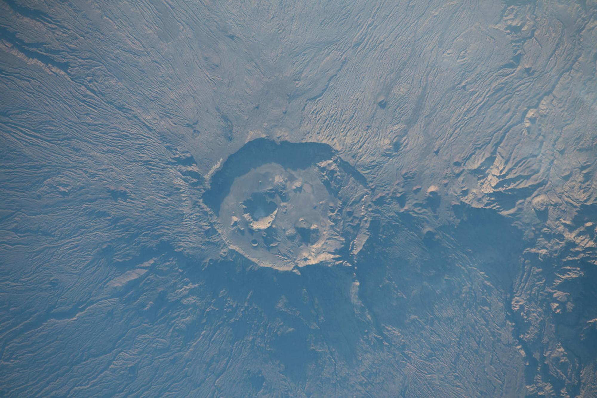 flickr - NASA Johnson - emi koussi crater