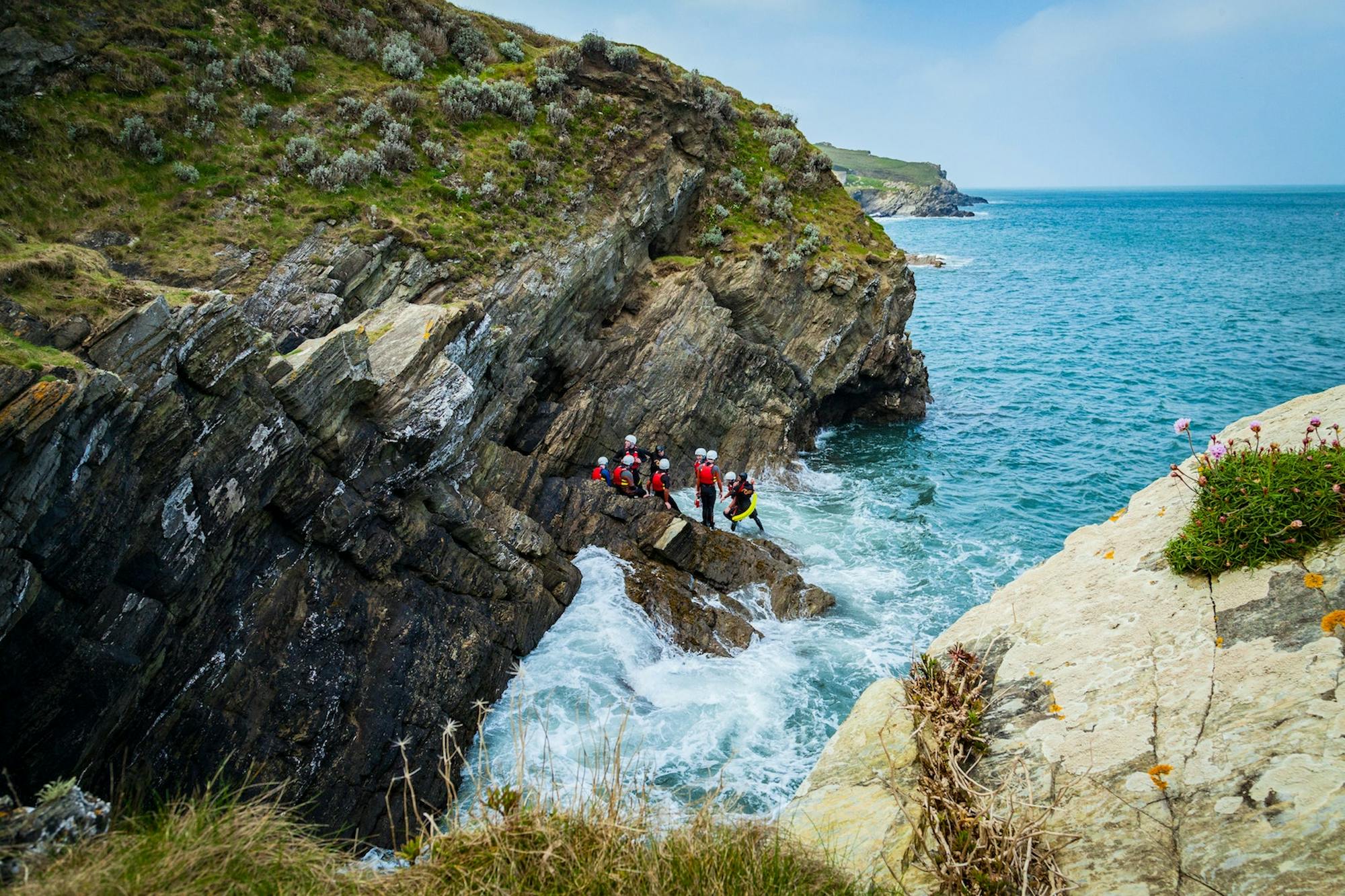 newquay rocky coast