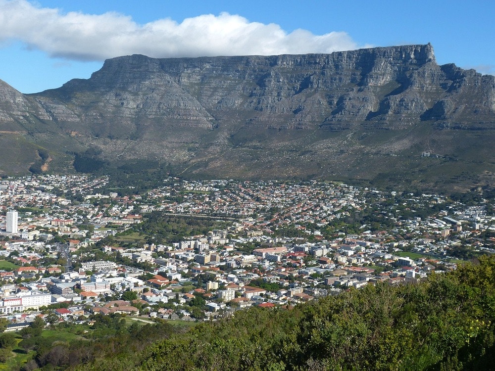 pixabay-falco-table-mountain-cape-town