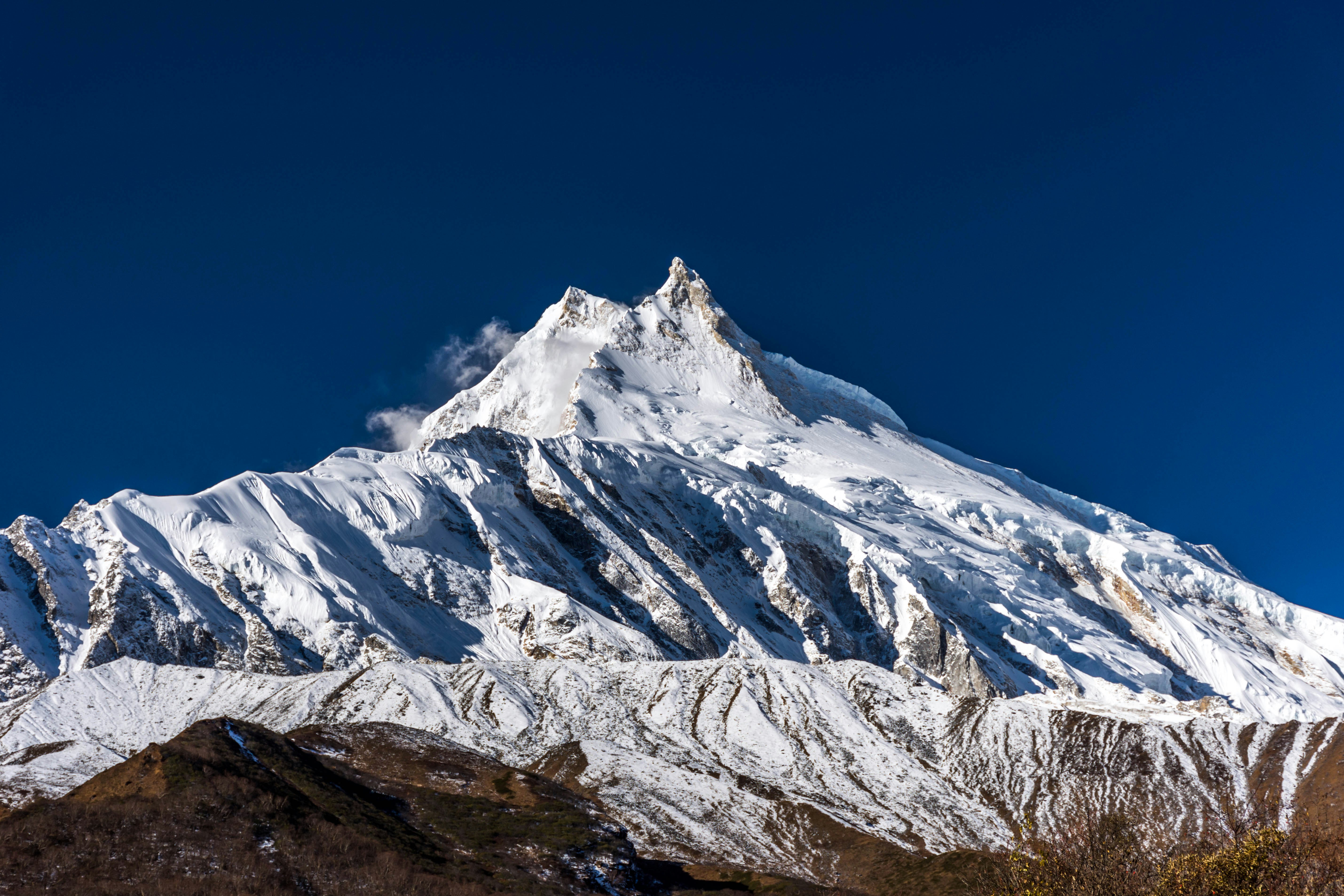 manaslu in nepal