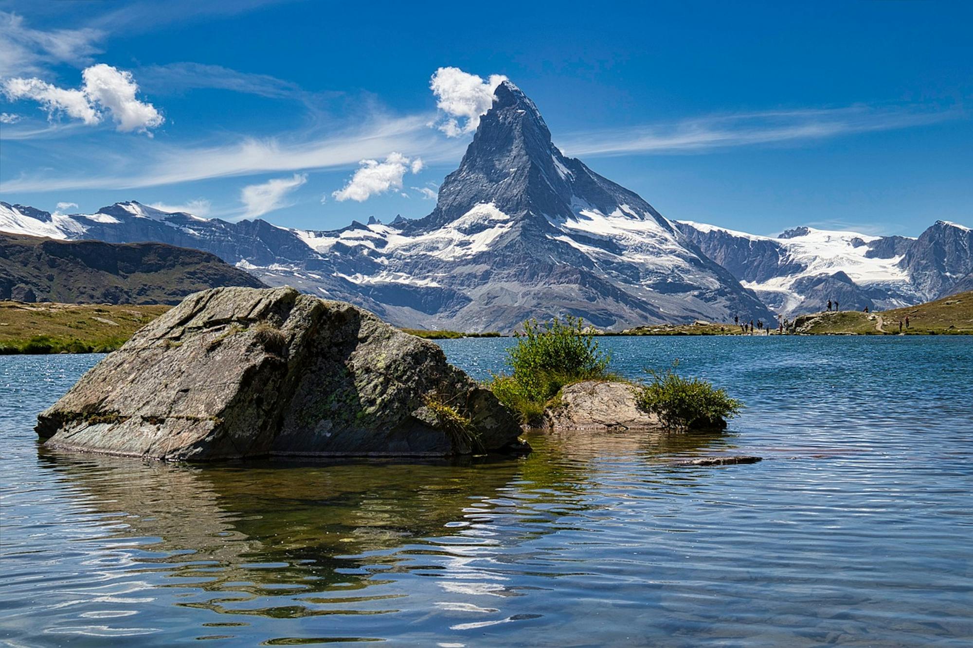 pixabay-pdimaria-matterhorn-mountain-switzerland