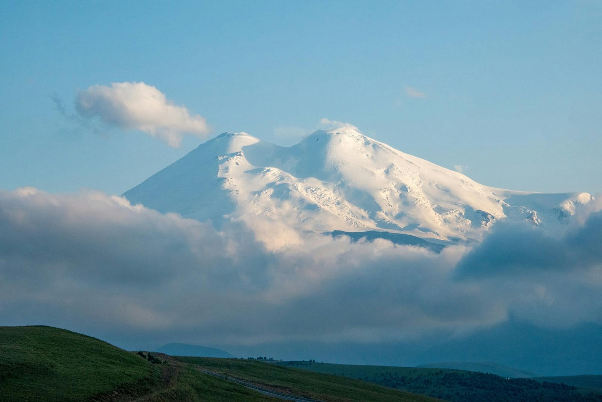 pixabay-vishstudio-mount-elbrus-russia