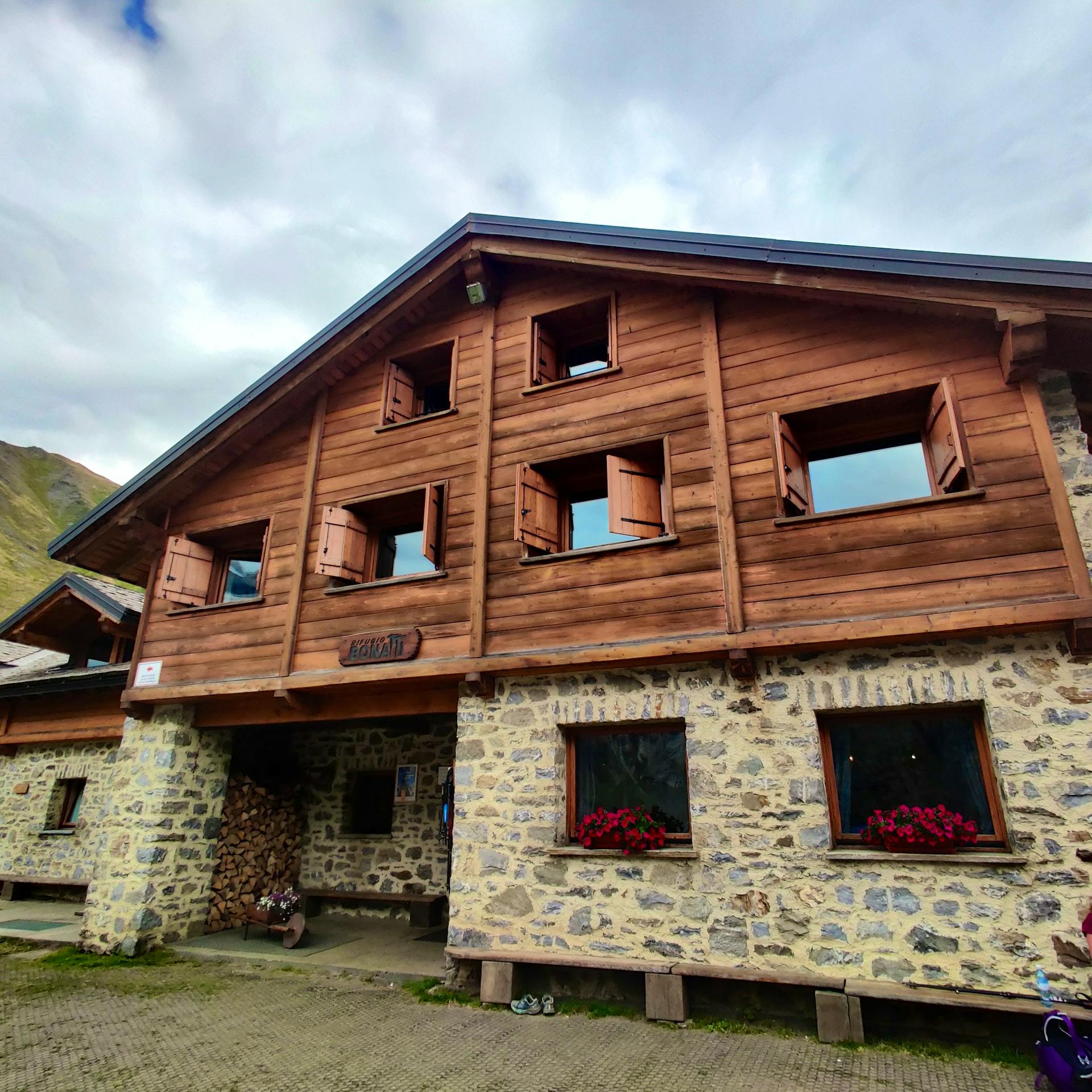 refuge tour du mont blanc