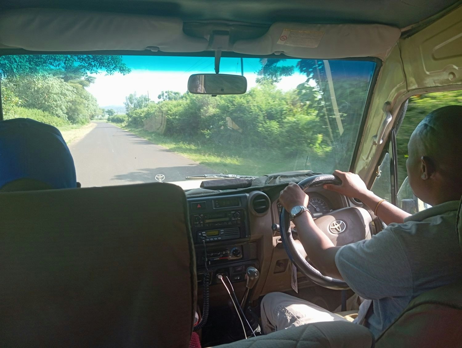 Driving to Machame gate