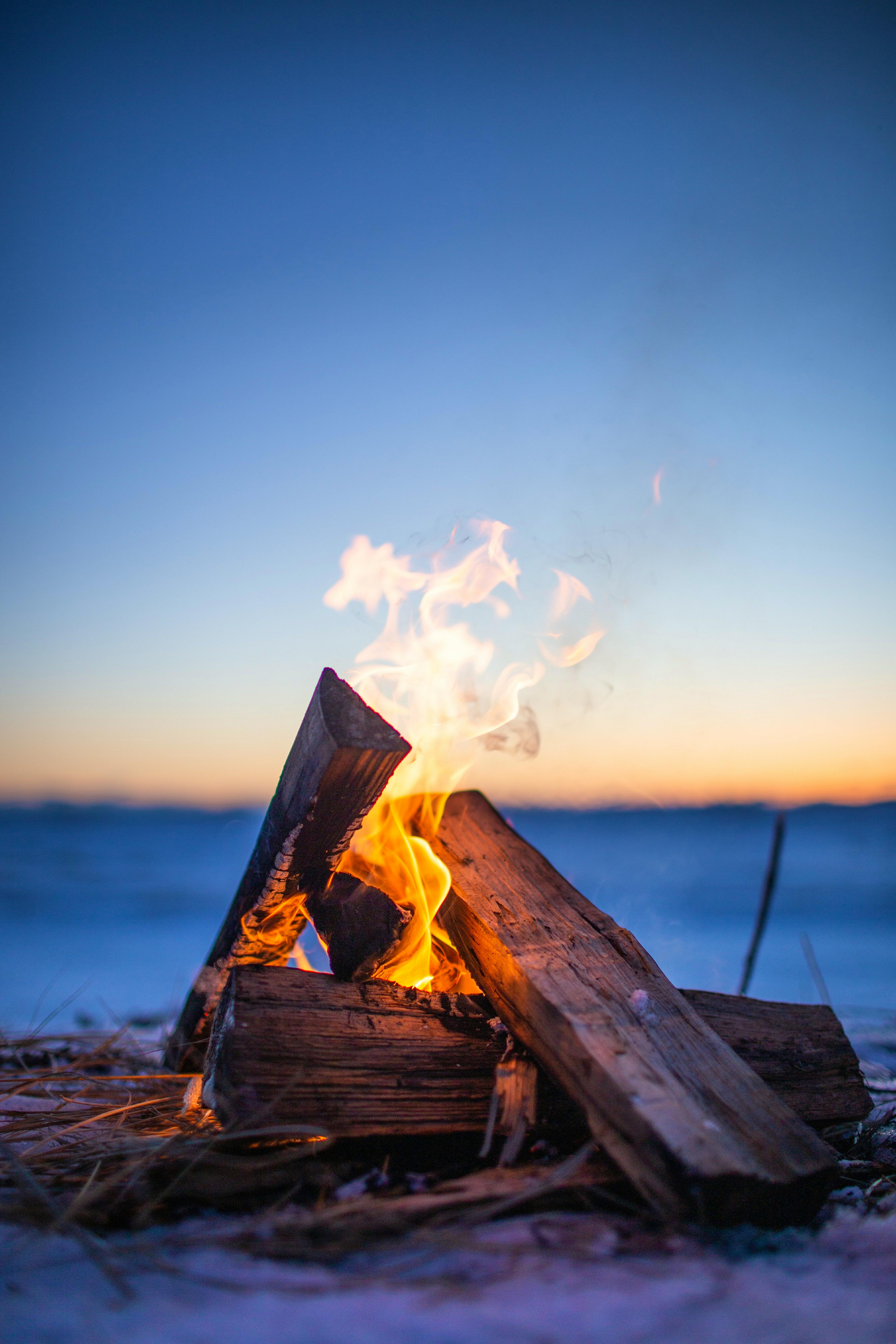Camp fire ice