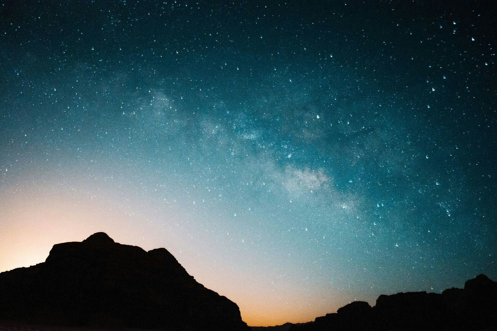 star gazing in wadi rum