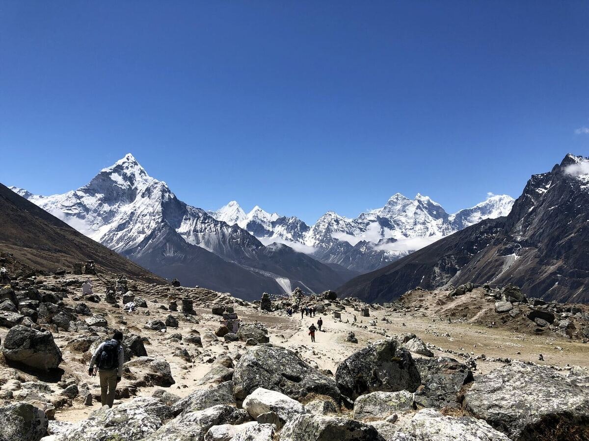 hiking to everest summit