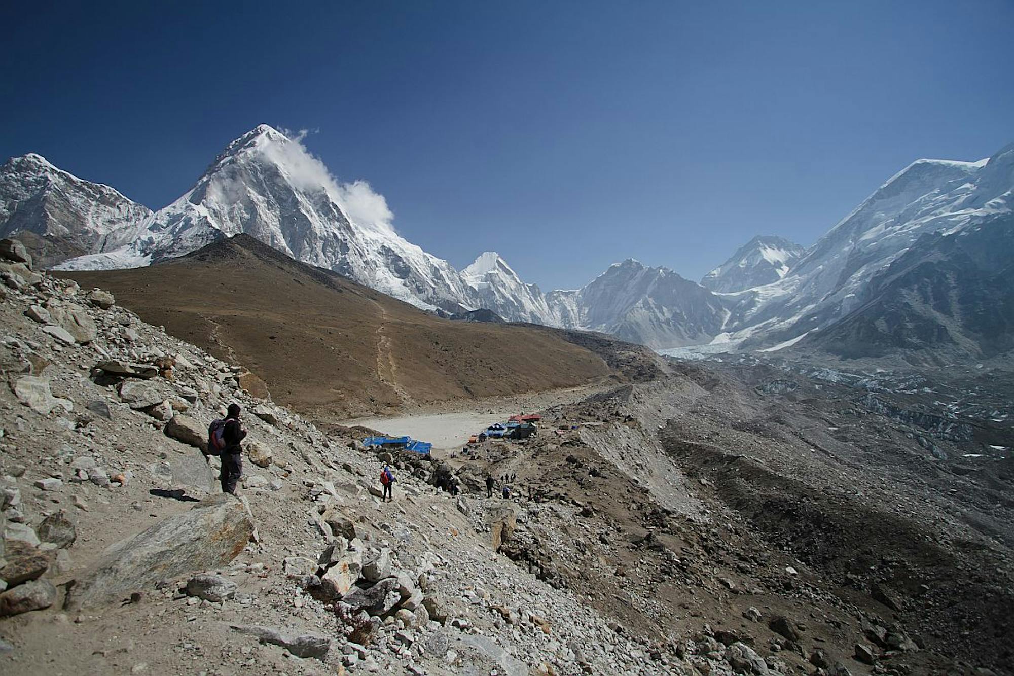 Sagarmatha National Park-Lobuche to Gorak Shep (Wikimedia Commons by Thomas Fuhrmann )