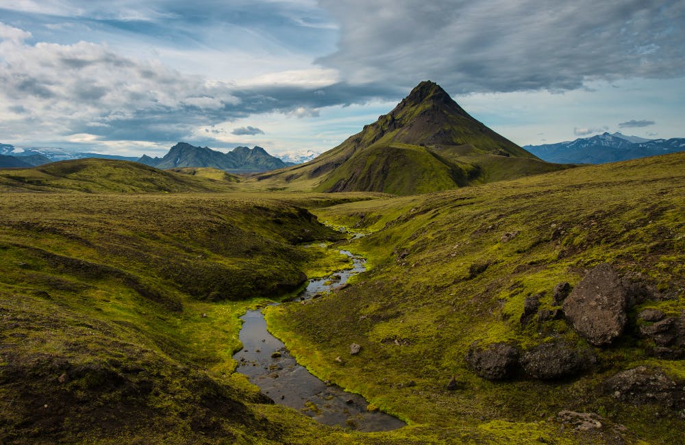 Laugavegur day hike best sale