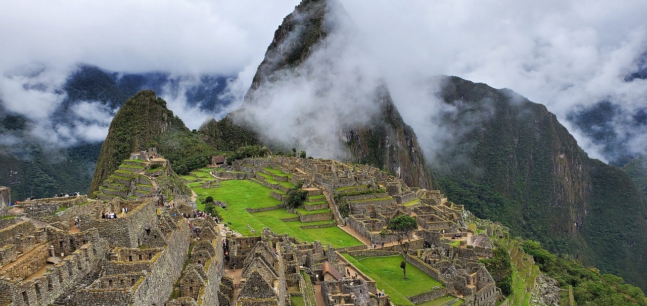 pixabay-adopnet-machu-picchu-cloudy-day