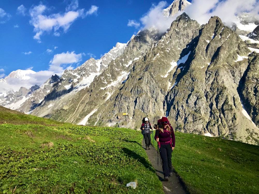 hiking tour du mont blanc