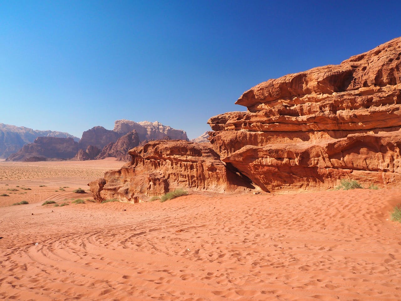 pixabay-pablosuka-wadi-rum-sunny-day