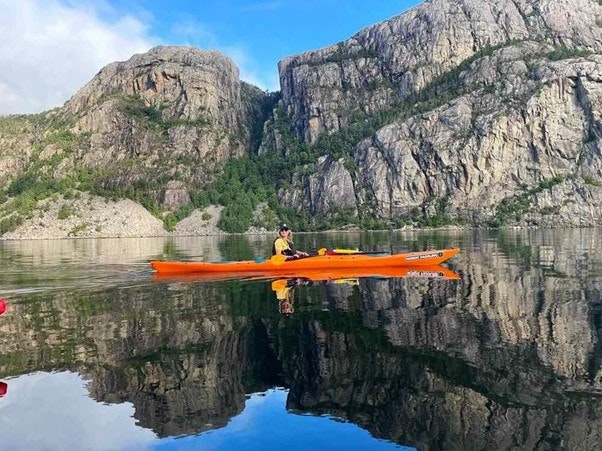 woman kayaking in norway (2)