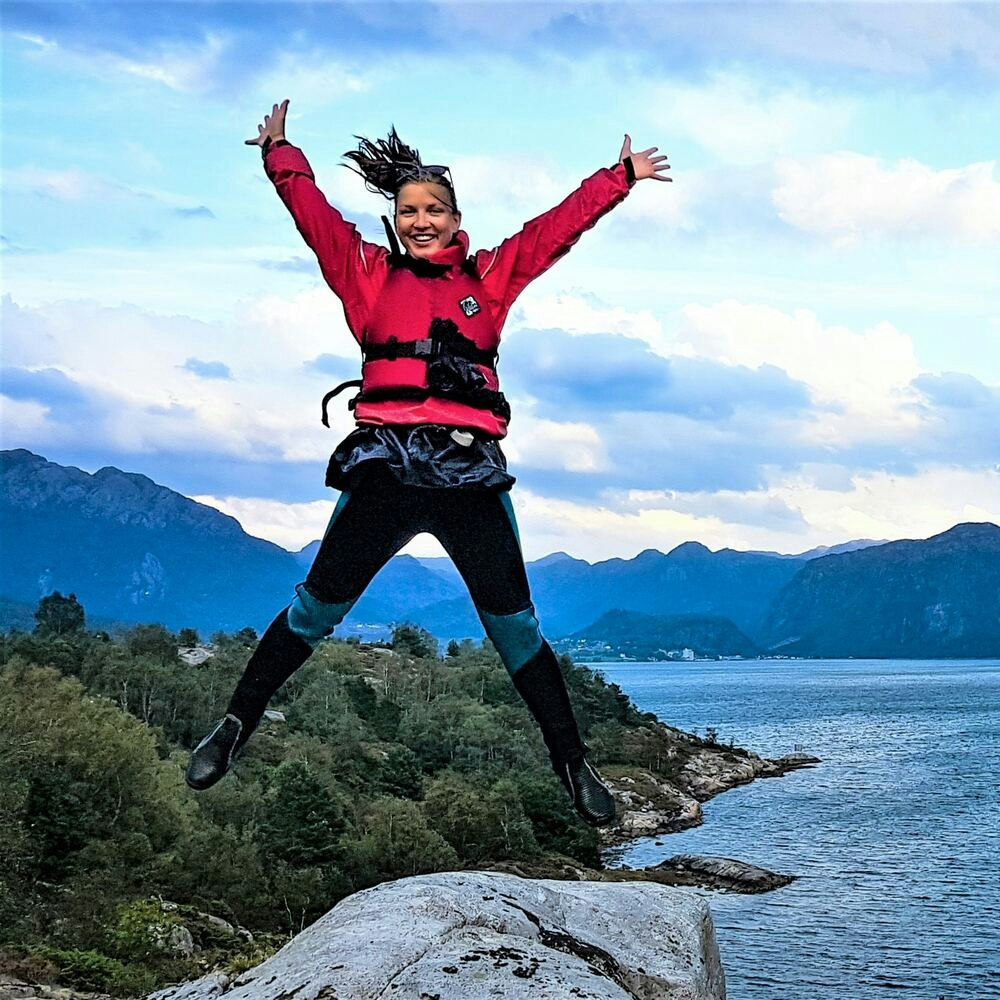 hike to norwegian fjords
