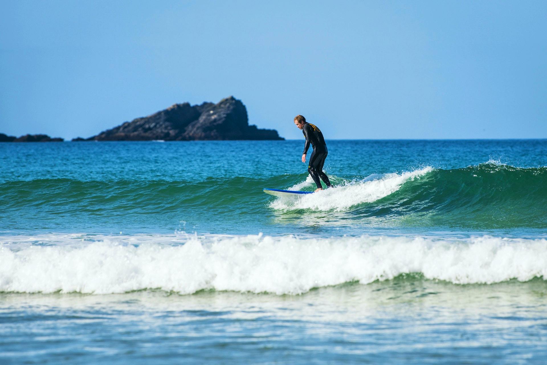 surfing in newquay