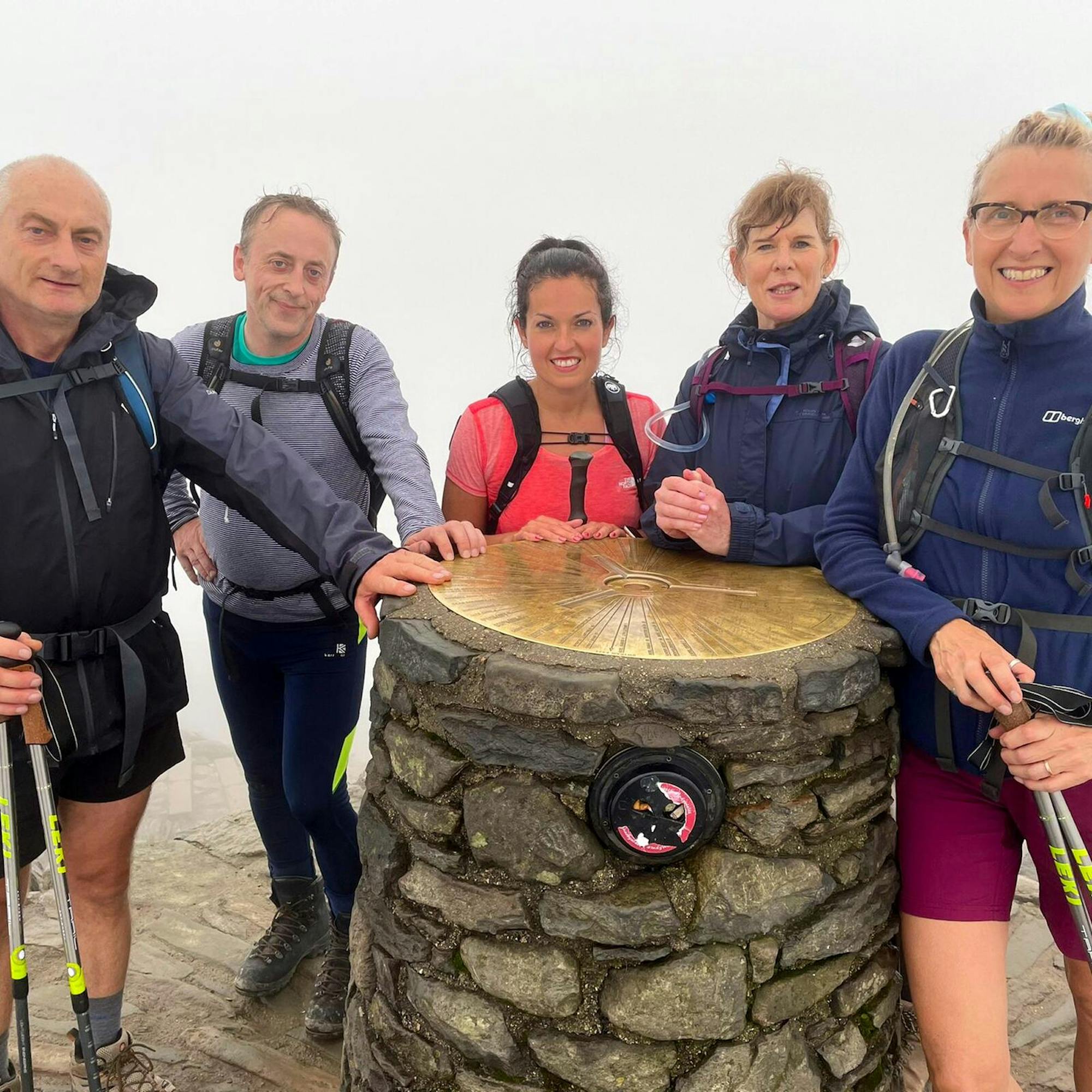 hiking clothes for 3 peaks