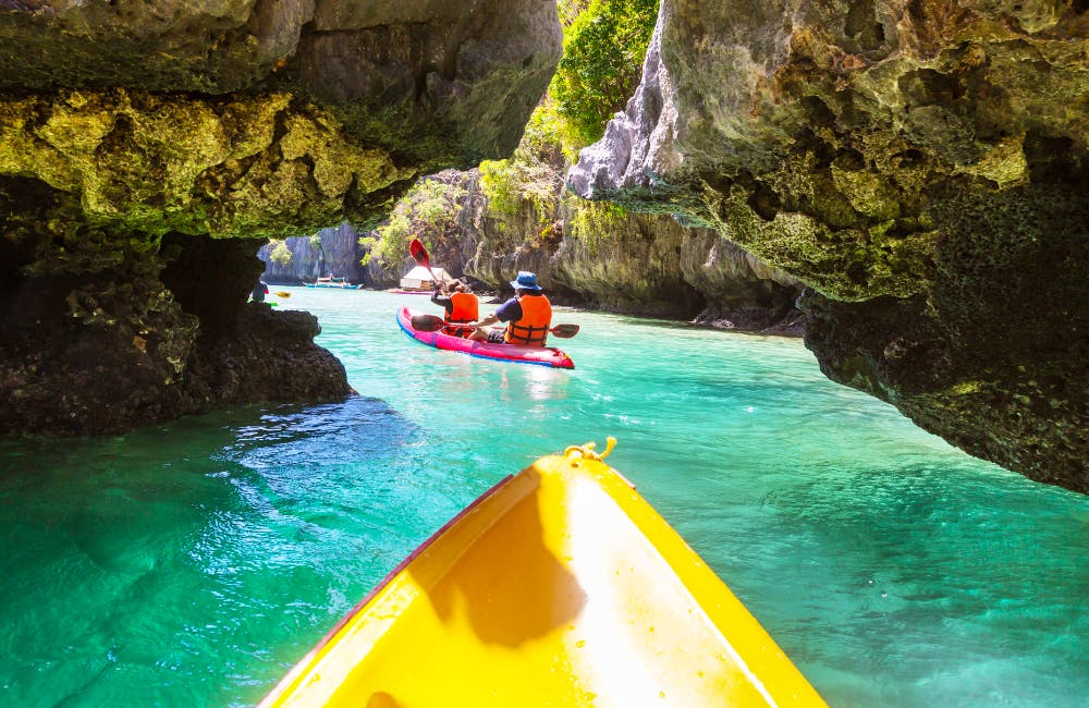 Kayaking vs Paddle Boarding