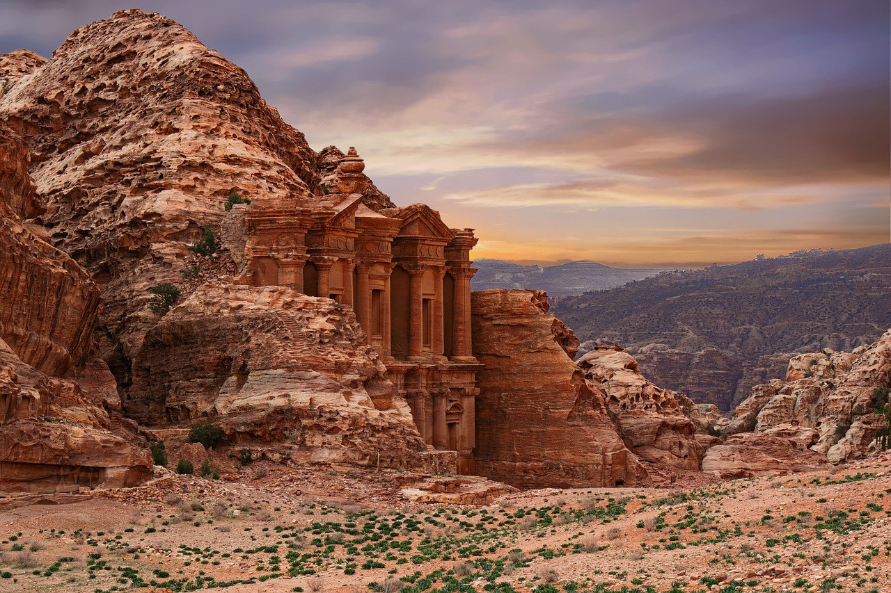 pixabay-chiemseherin-stunning-landscapes-at-petra