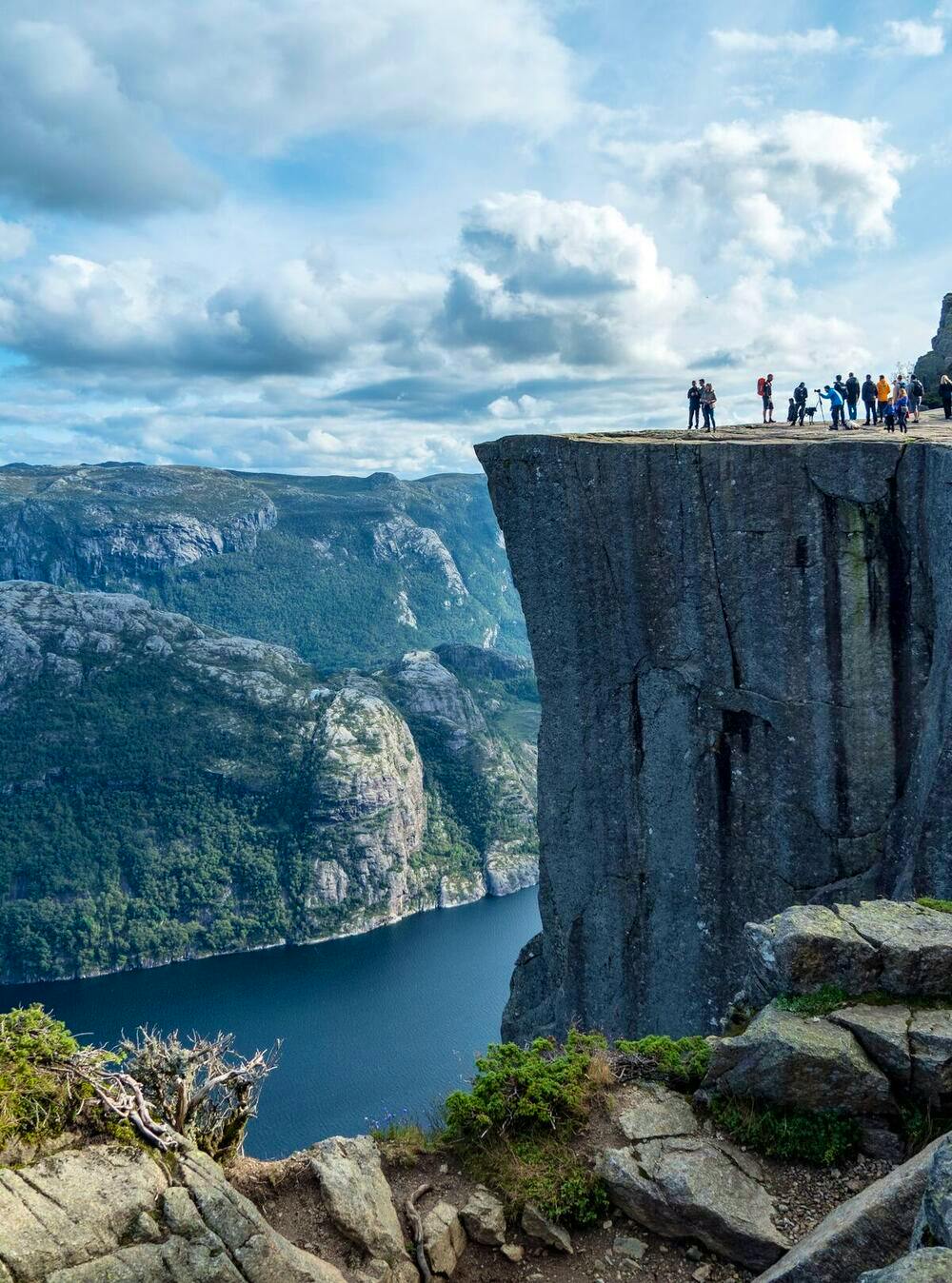 hiking to top of pulpit rock