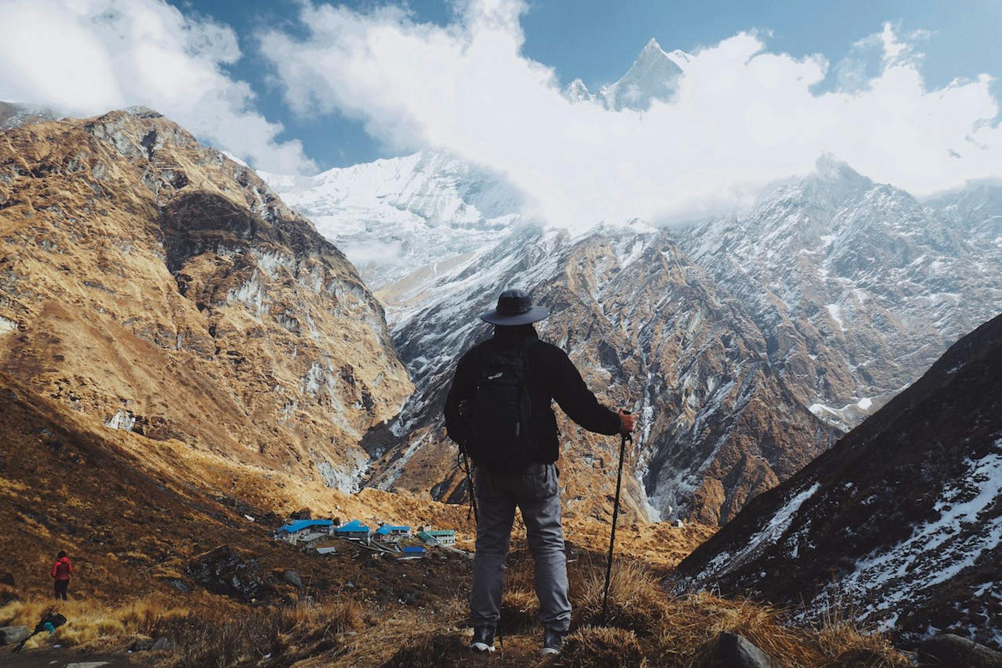 pexels-iqx-azmi-hiking-to-annapurna