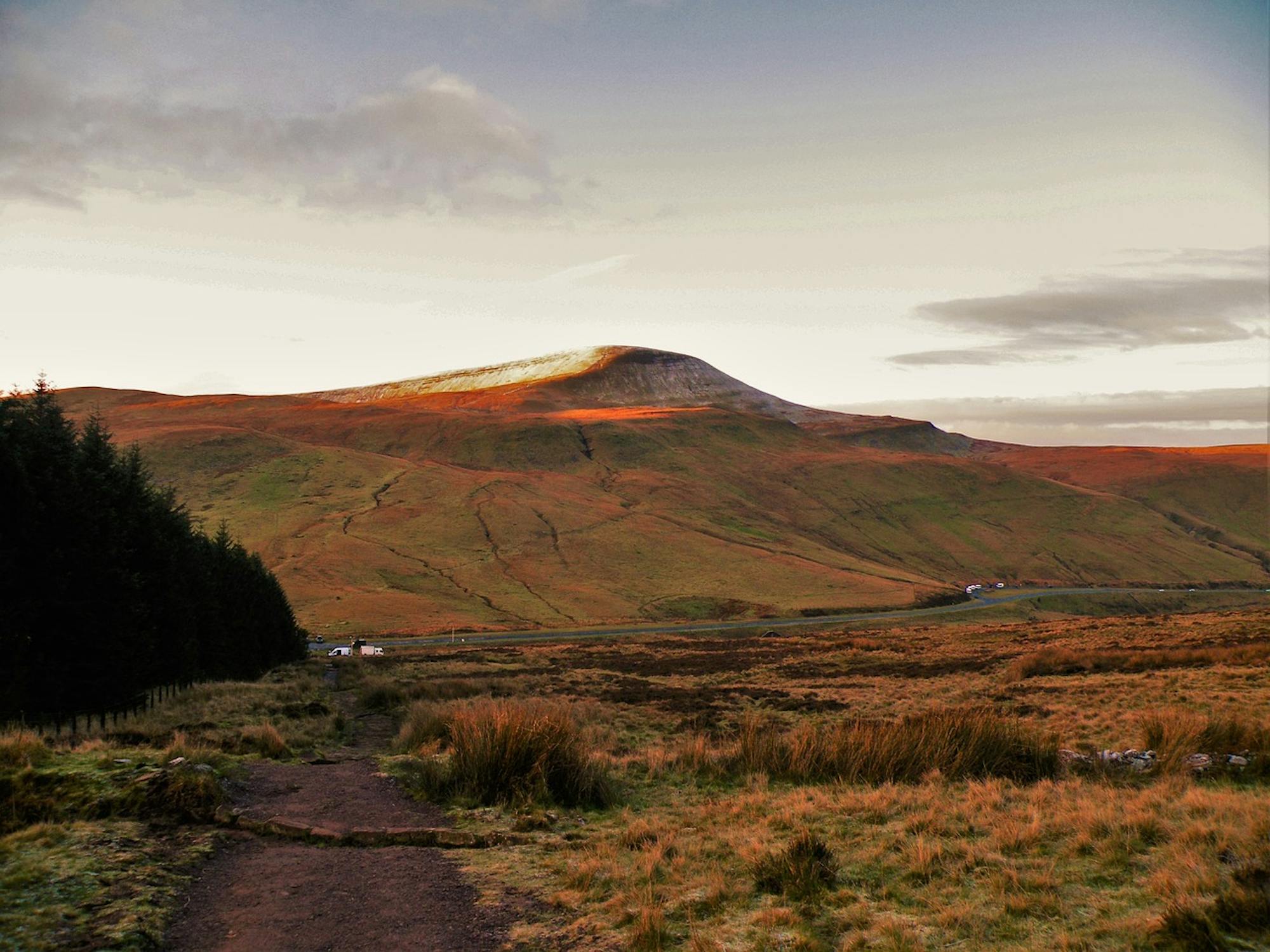 pixabay-dawidx-pen-y-fan-wales